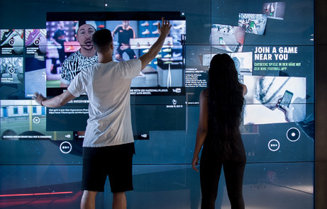 Nike Digital Retail Experience - The FWA